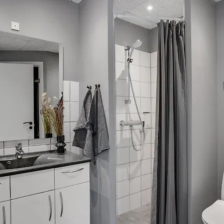 Сasa de vacaciones 4 Bedroom Stunning In *