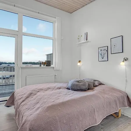4 Bedroom Stunning In * Løkken